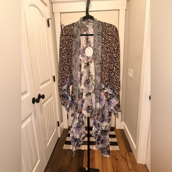 Umgee Jackets & Blazers - NWT Umgee Size S/M Floral Mixed-Print Open Front Kimono Jacket - Women
